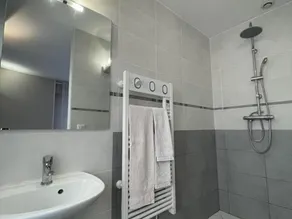 Casa moderna en Vineuil: jardín, cerca de Blois, 3 hab. con baño privado, ideal para la familia - Image 4