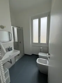 Spacious 2 room apartment - Image 3