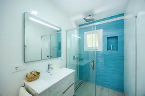 Near the beach and with a communal pool – Casa Can Sureda Mas - Image 2