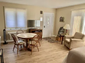 Lake Panorama Studio - Image 4