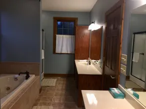 Spacious Family Friendly Lodge/Home located in the beautiful Hocking Hills. - Image 3