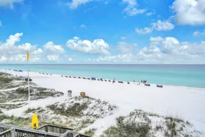 Remodeled Beachfront⛵️⛵️Frangista's Finest 5BR😎😎EV Charger🐠Splash Pool🦀Arcade Game - Image 4
