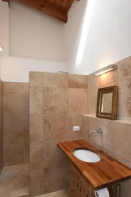 Exclusivo apartamento con impresionantes vistas al lago y solárium. - Image 2