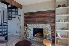Captain's House- Luxury Beachfront Home. 2 Levels for group fun or privacy - Image 2