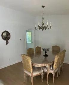 Beautiful spacious  4+1 house excellent location,2 full bathrooms parking area - Image 3