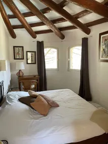 Maison en Pierres Avec vue sur le Ventoux et Piscine Privée - Image 3