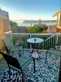 View Beach 'Library' Guest House for 3, Sunlight Beach access Whidbey Island - Image 5