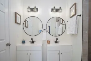 Feel Chill and Enjoy 4BR3BA Near Fun Riverwalk - Image 3