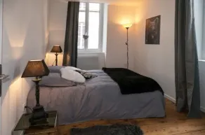 Apartamento vacacional apropiado para familias con jardín, barbacoa y terraza - Image 3