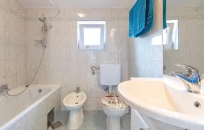Beautiful apartment in Marcana with WiFi - Image 4