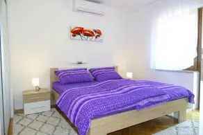 Kolpa Paradise Jacuzzi & Sauna - Happy Rentals - Image 4