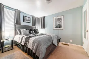 Quiet Suburban Home Minutes from Airport, Niagara Falls + all major attractions. - Image 5