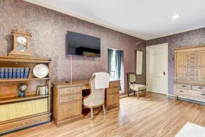 Spacious Carriage House | Private Entrance | Historic & Stylish - Image 3