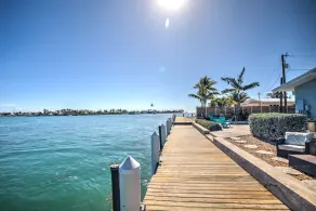 4/3 pool home-Best Boating Location, BEST Views & an amazing Oceanfront Property - Image 5