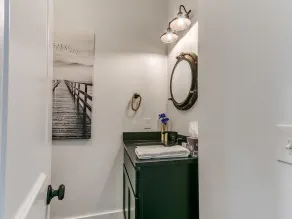 Carlton Landing- Beautiful new home on Redbud - Image 3