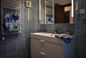Semesterhus med tropisk trädgård, pool, jacuzzi, internet, centralvärme - Image 4