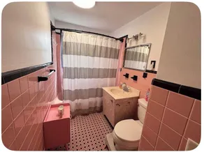 Lovely 1 Bedroom 1 Bathroom apartment located near everything! - Image 2