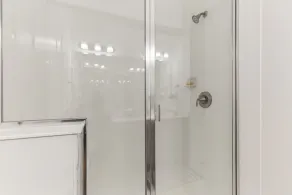 Luxury Brand New Townhouse, family and pet friendly - Image 5