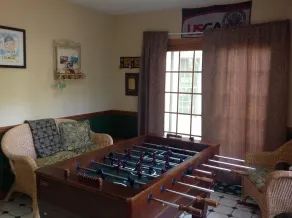 Spacious, well maintained, 4br 3bath home overlooking Golf Course. - Image 2