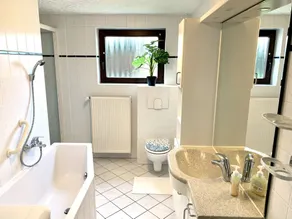 \"Kapitäns Hus no.2: Spacious Vacation Home with Sauna & Garden!\" - Image 4