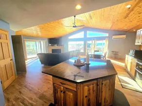 River Run Ridge- HOT TUB- sleeps 14 - Image 4