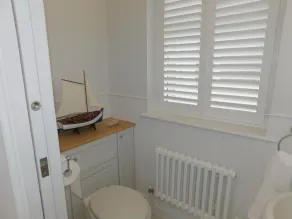 11 Seaview - Image 5