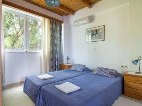 Villa in Lefkogia Crete With Swimming Pool - Image 4