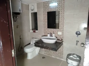Entire 3 bedroom apartment with WiFI, air condition, attached multiple balconies - Image 2