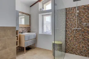 La Verdette, house sleeps 7, private pool, garden with trees - Image 2