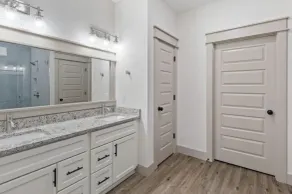 Brand new 4 bedroom home-Short walk to beach - Image 4