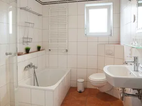 Peaceful Holiday Home in Rascheid near Forest - Image 3