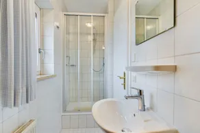 Apartment 'Wennesz 1' with Mountain View, Shared Garden and Wi-Fi - Image 5