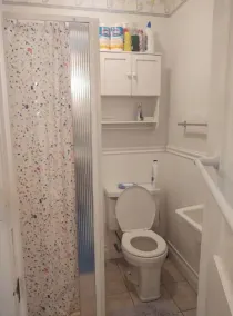 Cheerful 3 bedroom cottage in Lakeside Ohio - Image 2