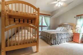 LAKEFRONT HOME ON CASTLE ROCK LAKE WITH PRIVATE PIER - PET FRIENDLY - Image 4