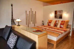 180-degree panoramic view, garage, internet, mountain railroads included - Image 3