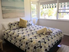 Family and pet friendly beach house - Image 2