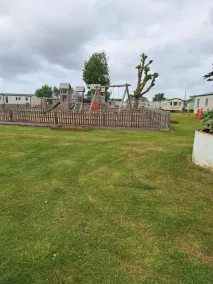 Caravan - Sleeps 6 - Pets Ok - Parking - Pool - Image 2