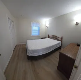 Salisbury Beach, 1st Floor, Near Center, 2 min walk to sand, 2 parking spots - Image 5