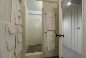 This house is a 5 bedroom(s), 3 bathrooms, located in Eugene, OR. - Image 3