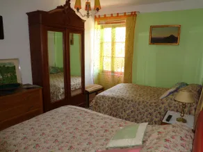 OLD VILLAGE HOUSE - Image 5