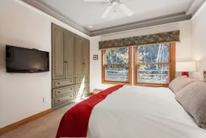 Durant Unit C5, Condo with Bonus Den, Air Conditioning, and Spectacular Views - Image 5