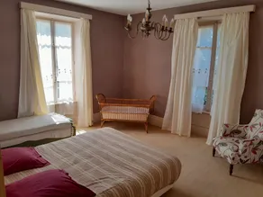 Belle maison familiale au calme avec terrasse, piscine et jardin - Image 4