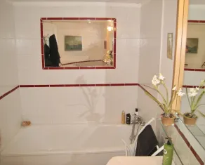 Picturesque house in 17th century village, with privacy, pool and views - Image 2