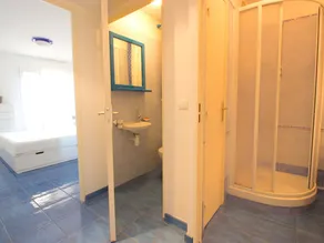 Golfe Juan - 4 People - Sea View - Swimming Pool - Garage - Image 2