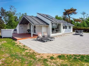 Exquisite Holiday Home in Knebel near Sea - Image 5