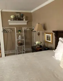 Cozy Cajun Suite / LSU tigers💜💛 - Image 4