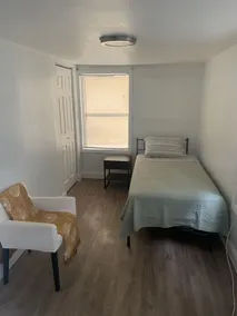 Downtown Fll 2 bedroom Home - Image 5