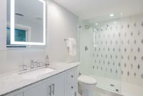 Inviting, private home close to Sag Harbor Village and local beaches - Image 3