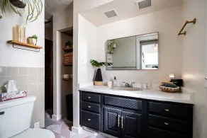 Good Vibes on the Third Coast-Pet Friendly! Cozy and Close by! - Image 3