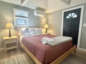 Cozy Pond Side Cottage in Bar Harbor x The Nook x - Image 4